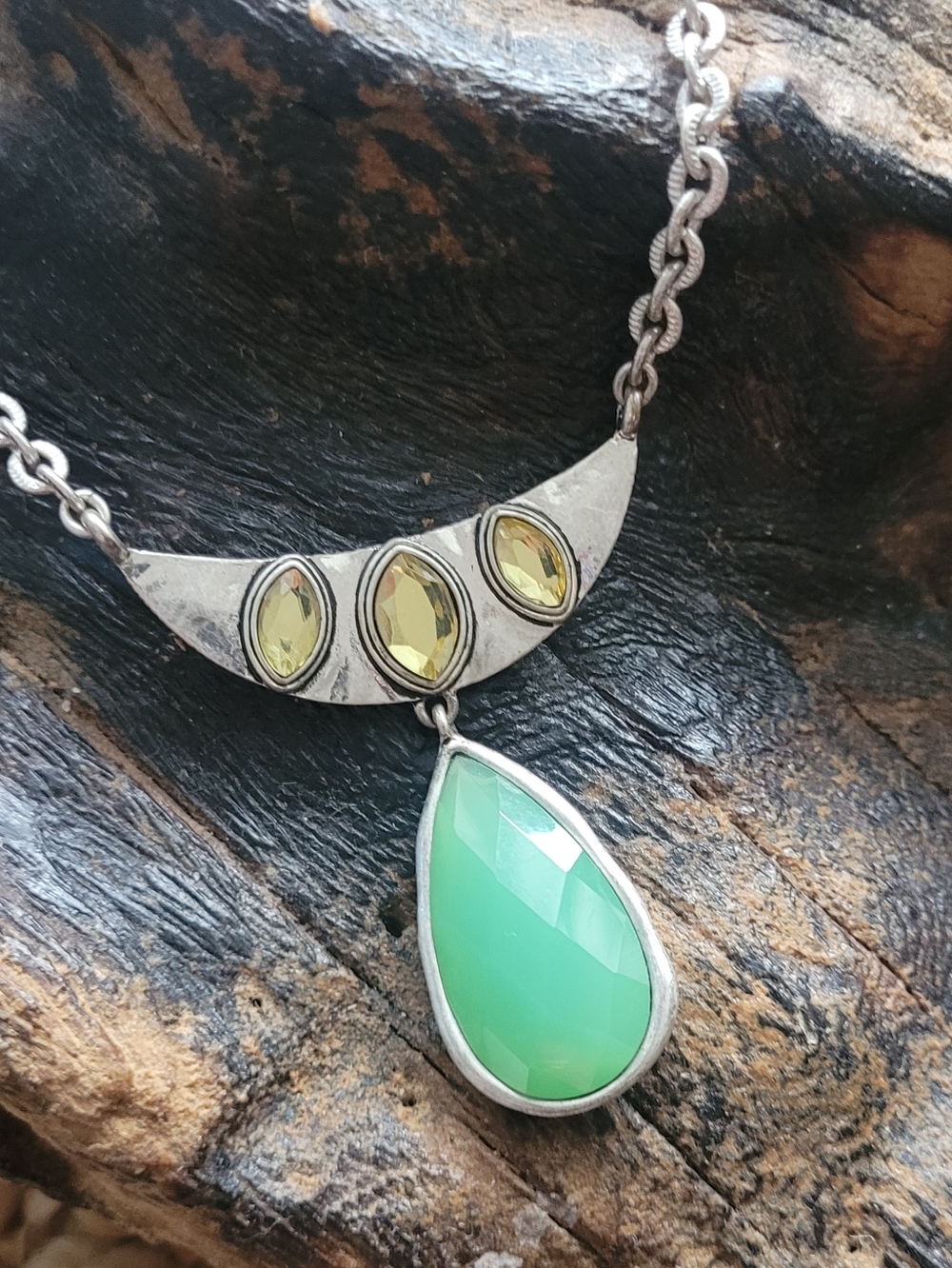 Vtg The Sak Teardrop Necklace, Silver Toned, Peridot & Mint Green